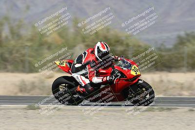 media/Dec-01-2025-Moto Forza (Mon) [[2daa91e15f]]/2-Intermediate Group/Session 3 (Turn 7 Inside Pans)/